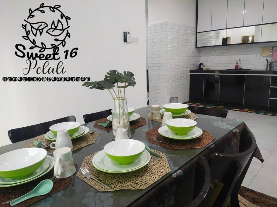 Sweet 16 Pelali Homestay Pengerang Kültér fotó
